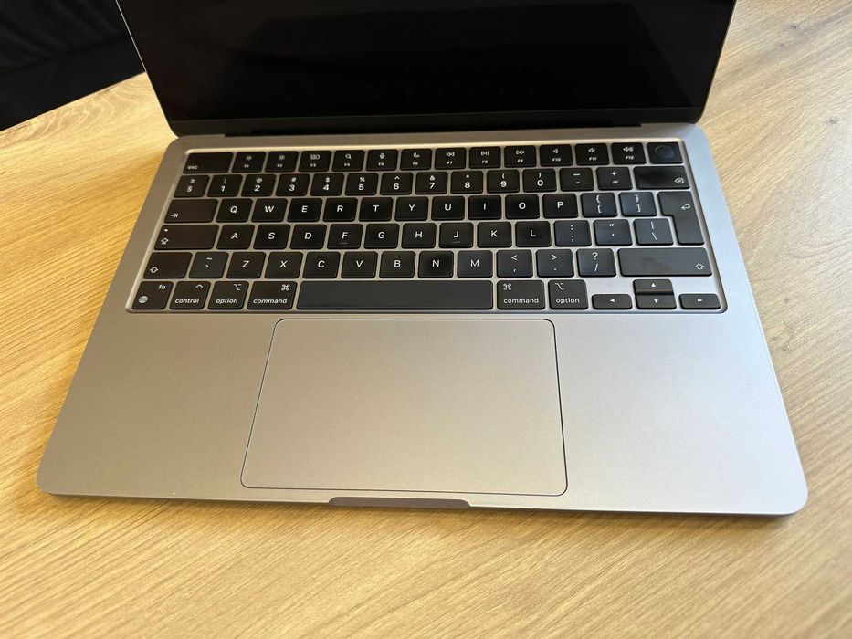 Macbook Air 13" M2 8-CPU 8-GPU 22 256GB | Gwarancja 12 miesięcy Raty0%