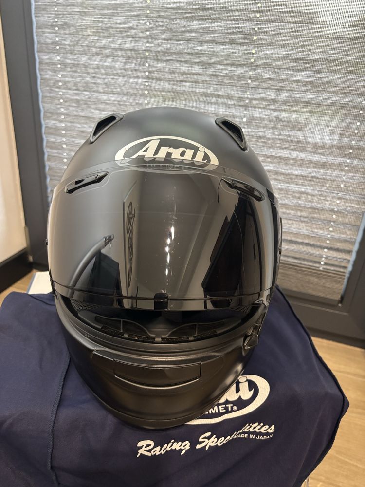 Kask ARAI QV rozm.M + intercom+szyby