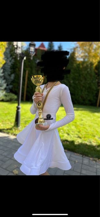 Турнирное платье бейсик 130-136 рост