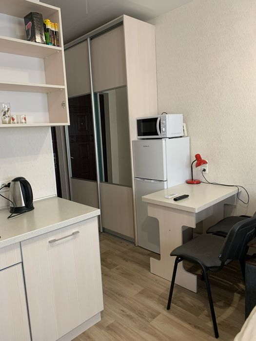 Сдам посуточно метро Спортивная,Защитников Украина