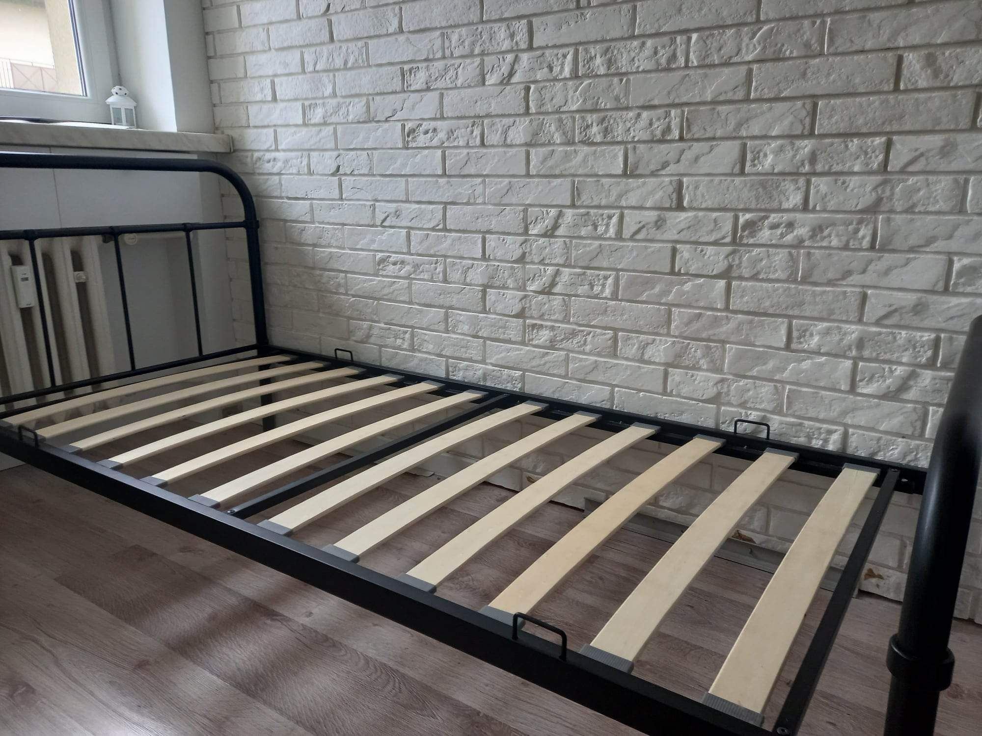 Łóżko jednoosobowe Ikea 90x200 z materacem