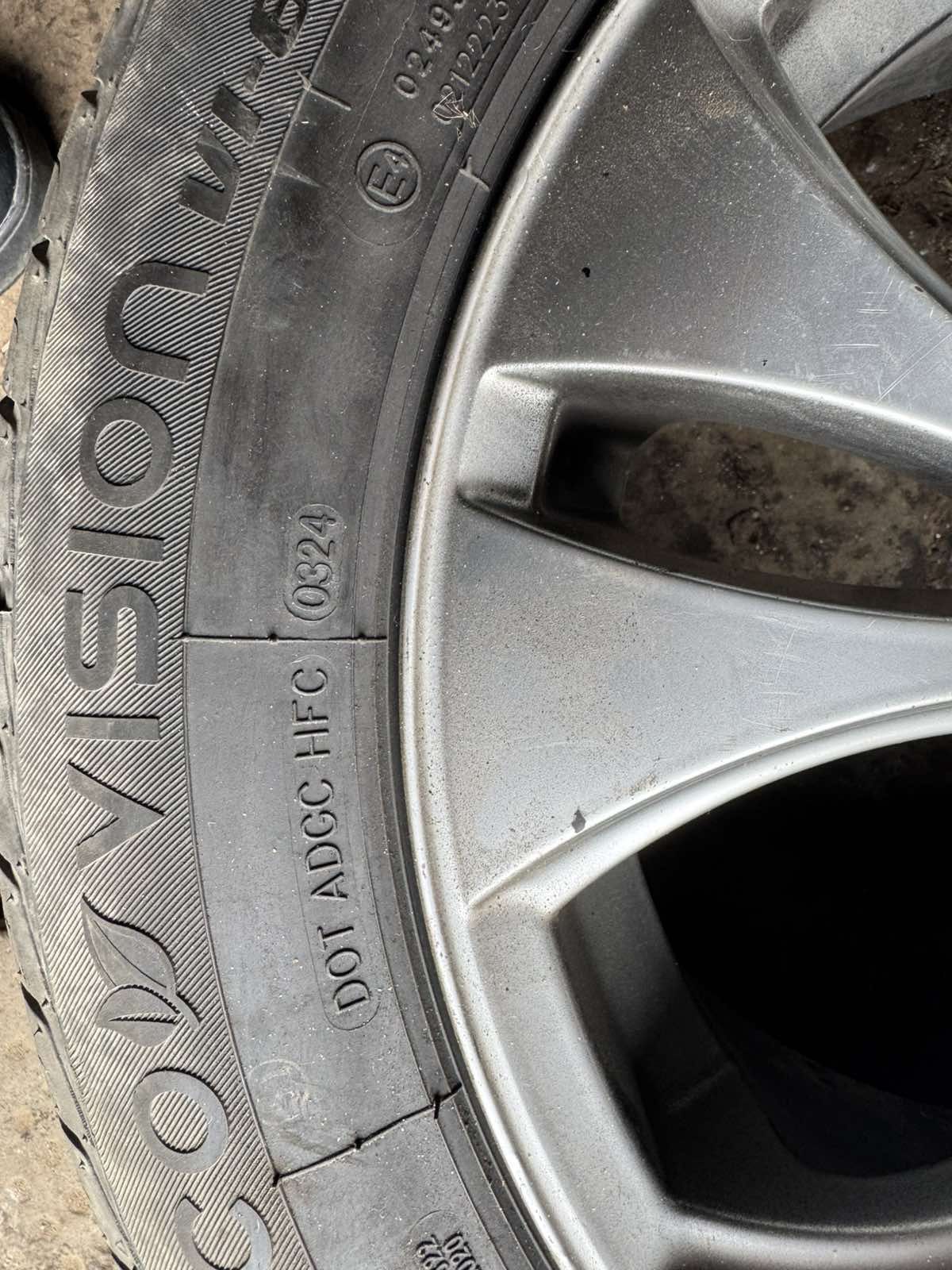 205/60/R16 літо нові