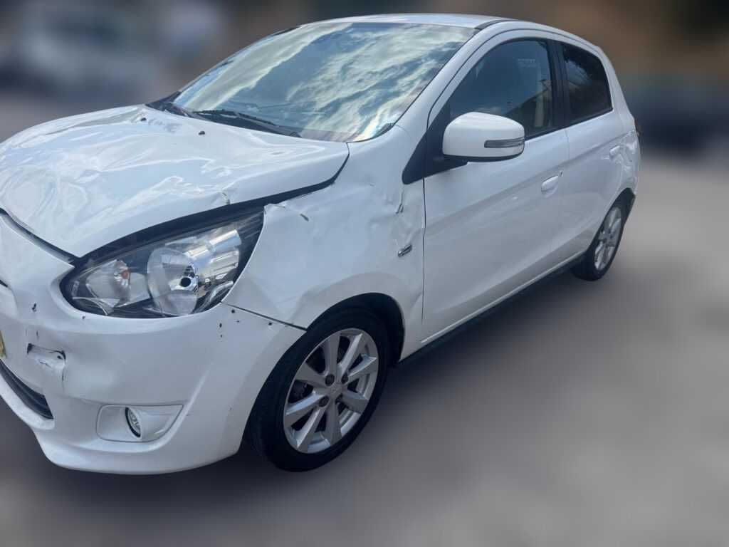 Mitsubishi Space Star 1.2 de 2015 Salvado
