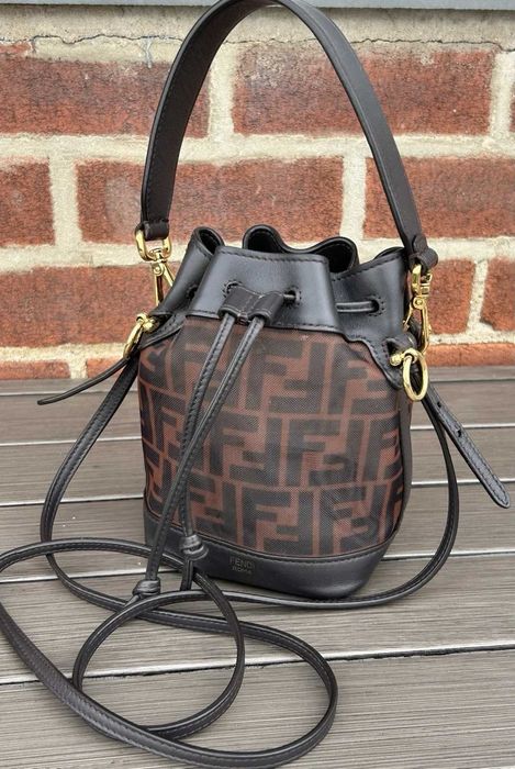 Fendi Mesh Vitello Mon Tresor Mini Bucket Bag