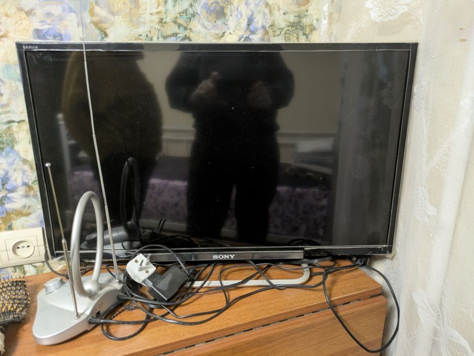 Телевізор Soni жидкокристаличний