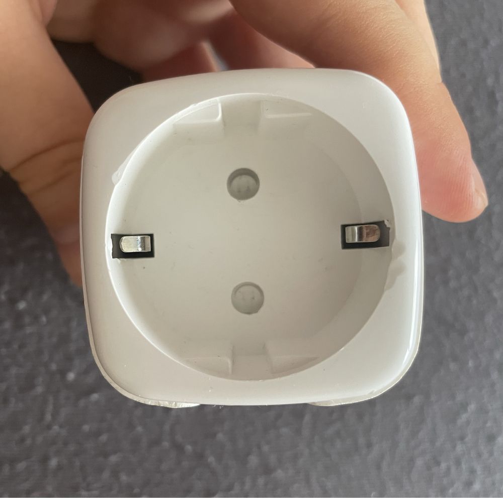 Inteligentna wtyczka (smart plug)