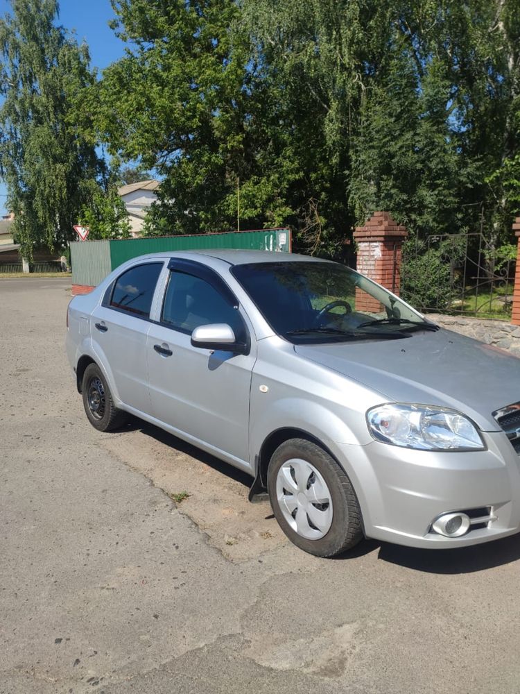 Chevrolet aveo седан