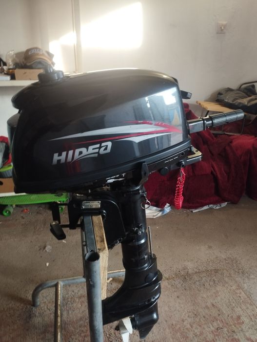 Лодочний мотр  5 дватакта.