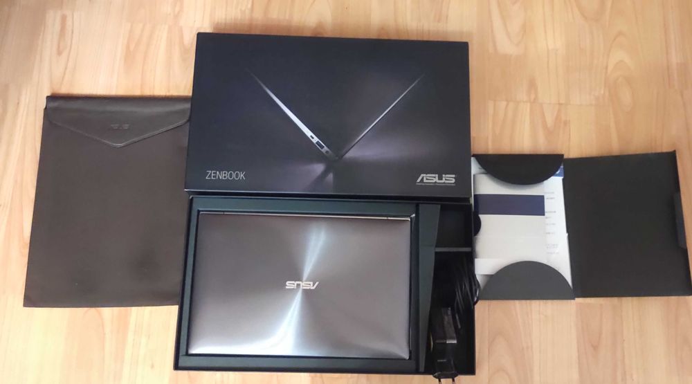 Ноутбук ASUS ZenBook UX21E (KX004V) Silver б/у