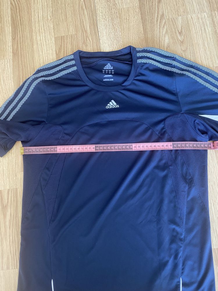 Спортивна футболка adidas