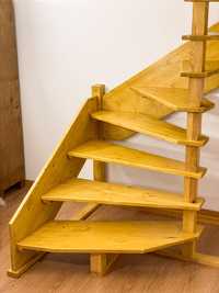 Escadas e degraus de madeira