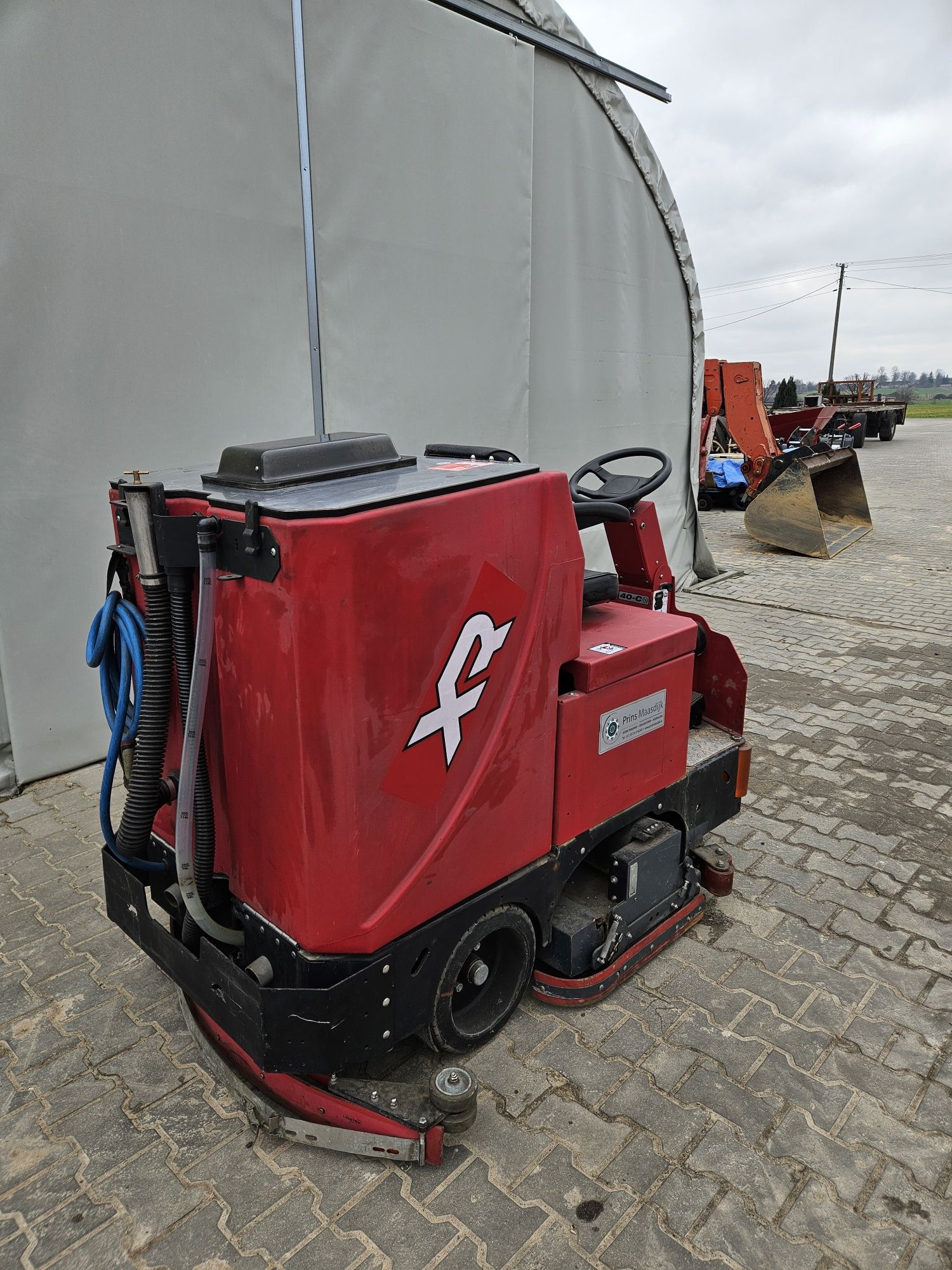 Szorowarka Tomcat Factory CAT XR 40D