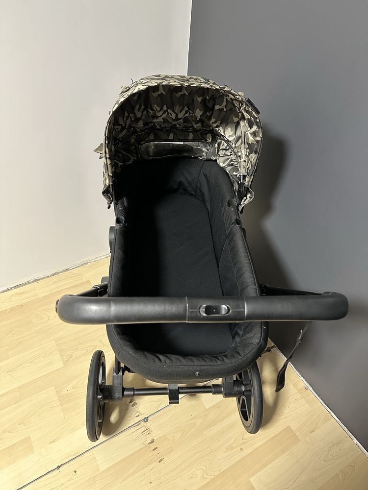Люлька Cybex Priam Lux +Шасі