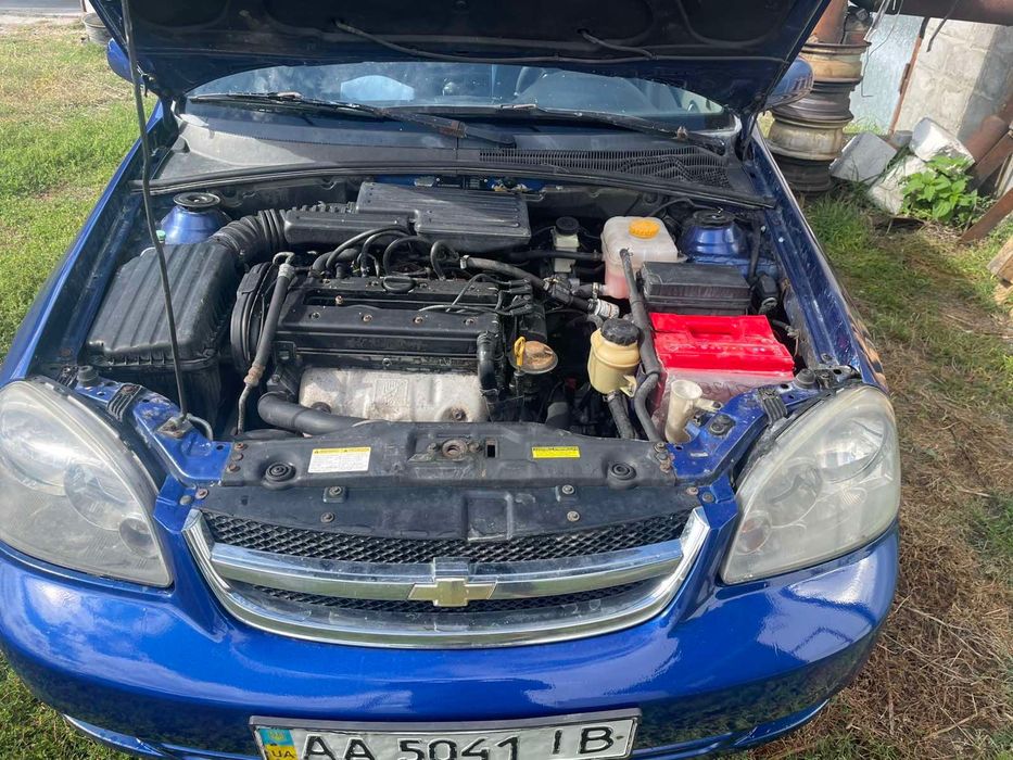 продам шевролет ланчети универсал