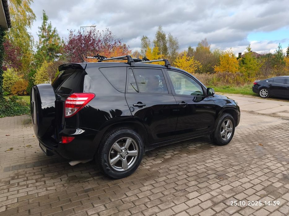 Toyota Rav 4 Salon automat 4x4 benzyna