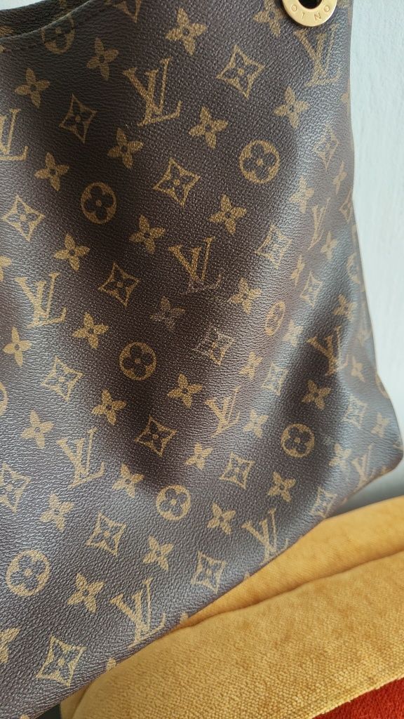 Torebka LV Louis Vuitton luksusowa rączka ze skóry