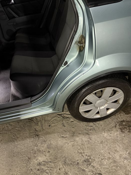 Chevrolet Lacetti 1.8 с газом Максимальная комплектация