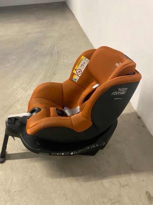 Cadeira Auto Britax Römer i-Size com Base Rotativa – Dos 0 aos 4 anos