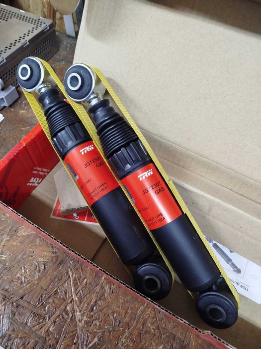Amortecedores traseiros trw, novos, para Fiat Punto / Lancia Y