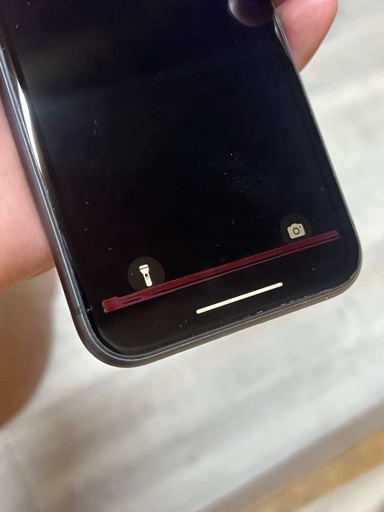 IPhone 11, в хорошем состоянии