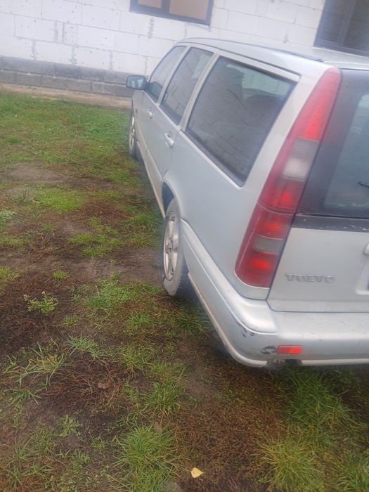 Авто находу сів поїхав