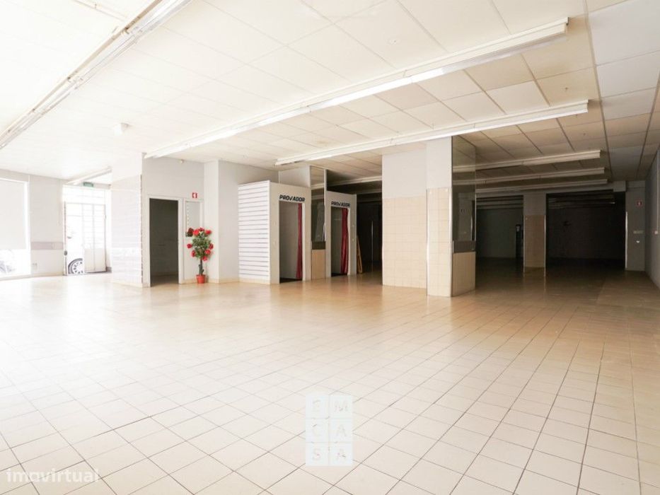 Loja para arrendar no centro da cidade