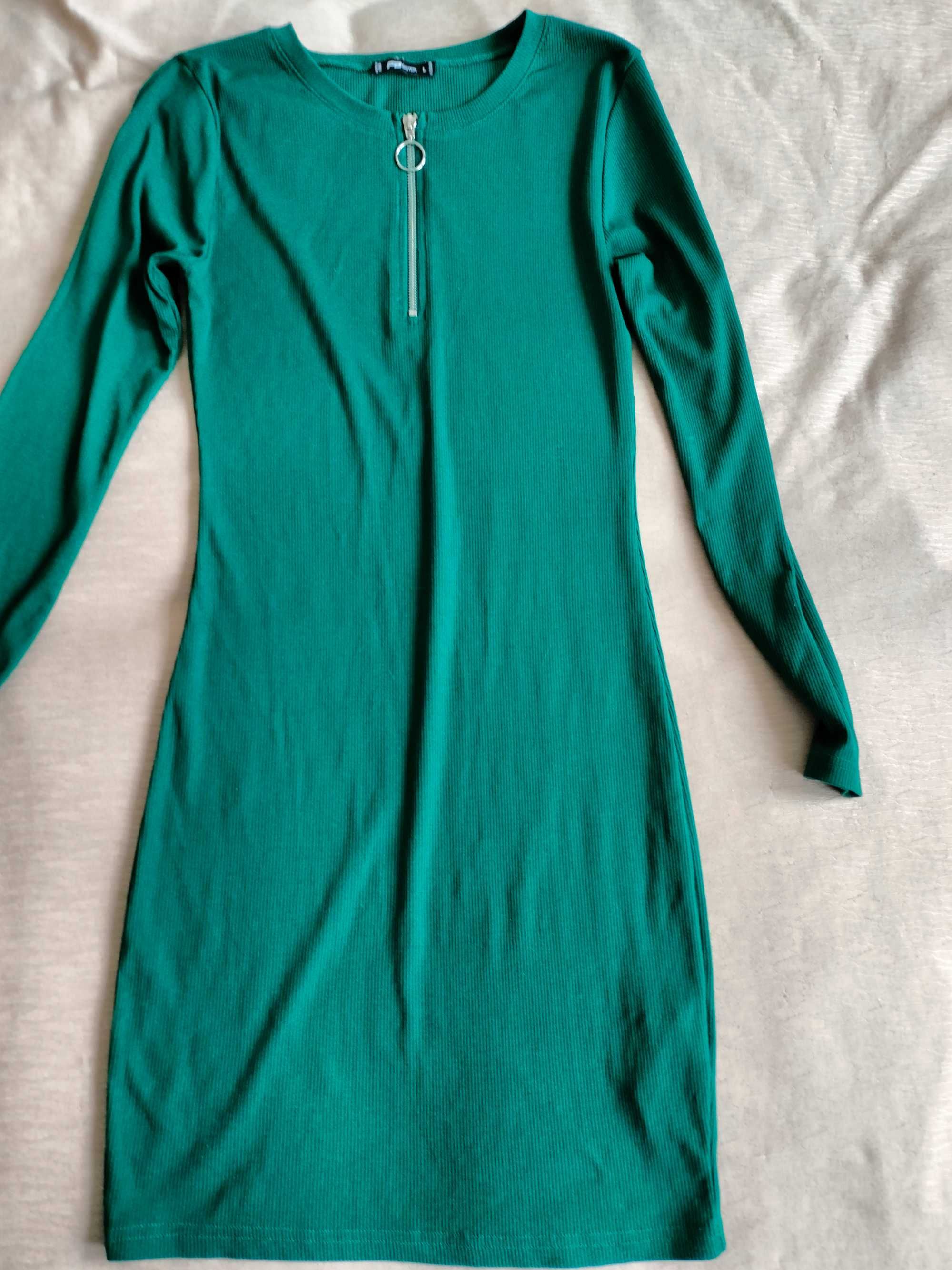 Dwie prążkowane sukienki r. M/L cena za dwie