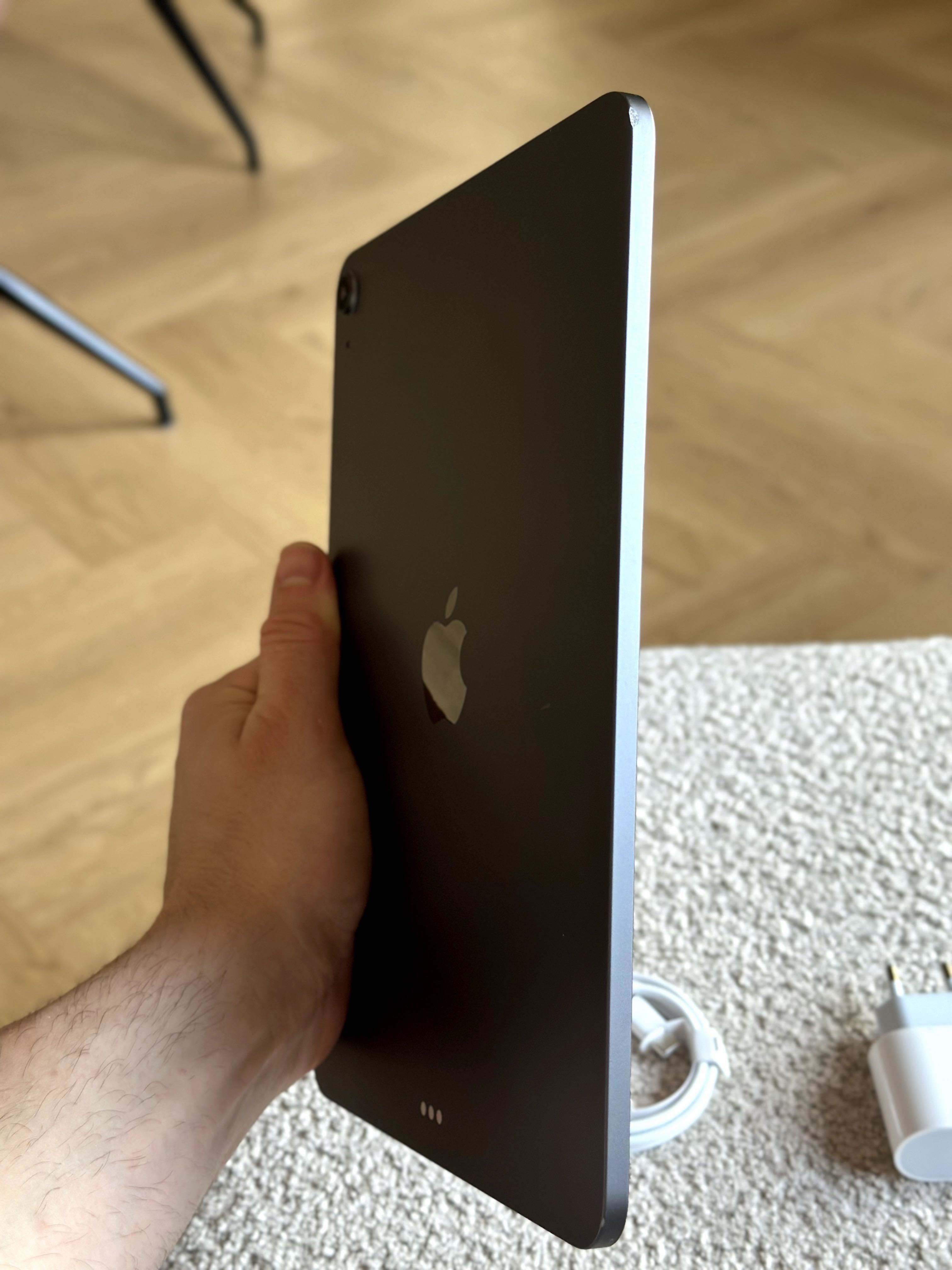 Apple iPad Air 5 M1 64GB Space Gray