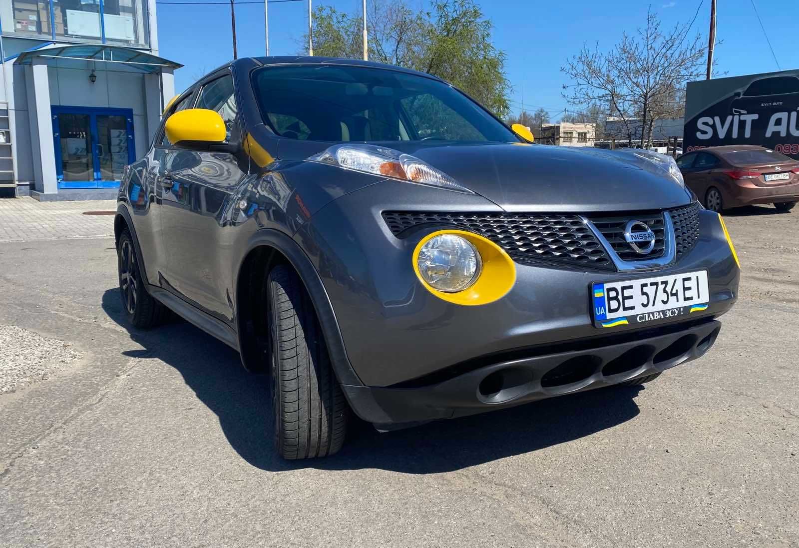 Nissan Juke 2013 року 1,6 л./бензин