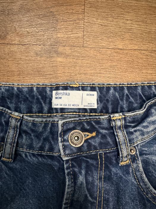 Джинси Bershka жіночі