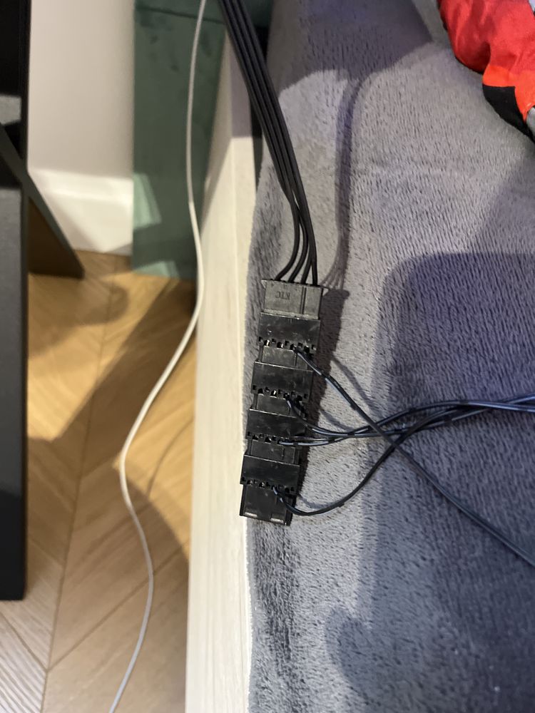 4 wentylatory rgb 16 giga ramu do laptpów ddr4 3200mhz myszka spc gear