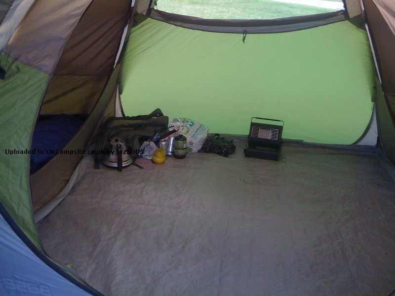 Excelente TENDA DE CAMPISMO, 4 PAX, muito barata