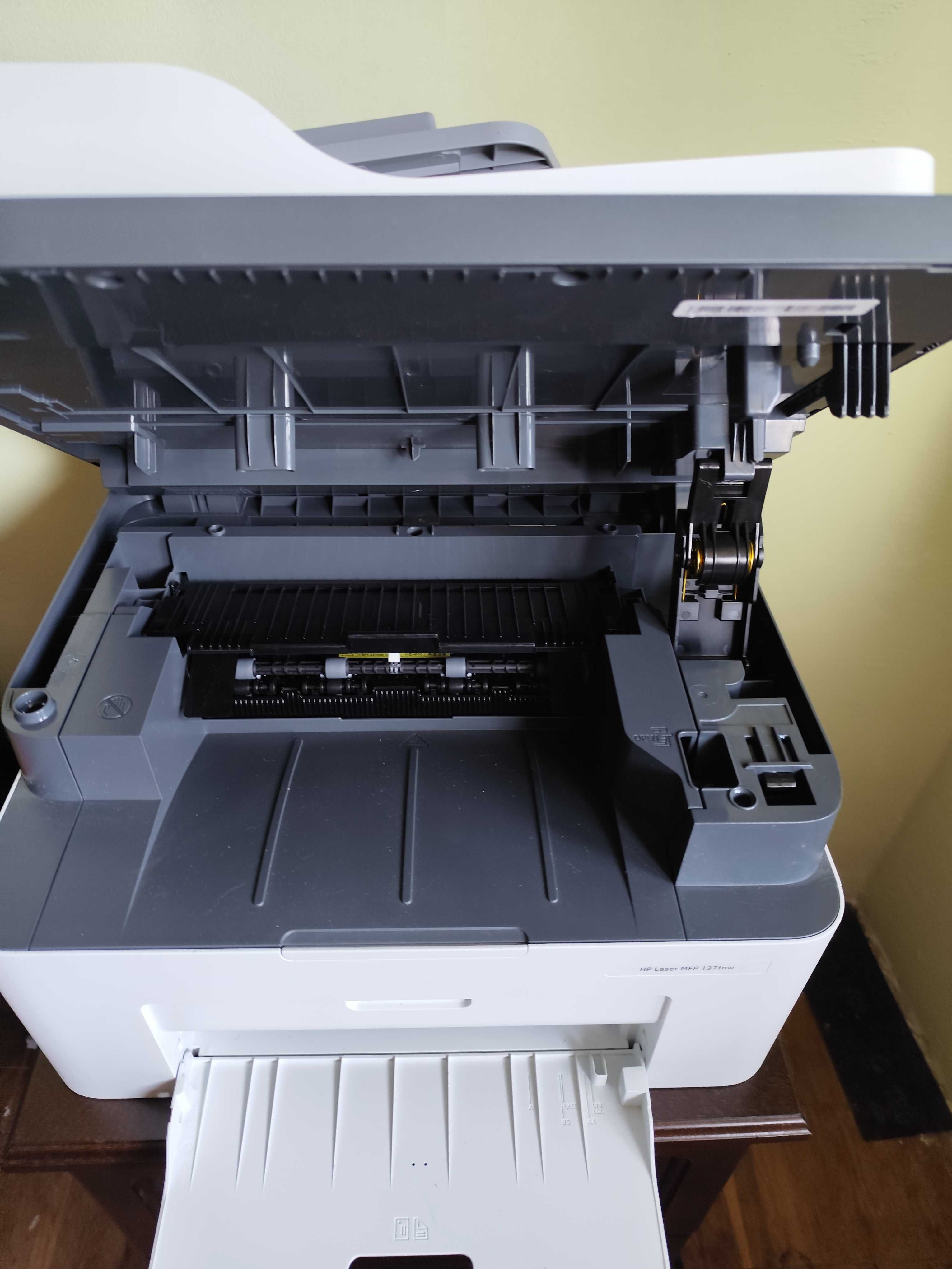 Принтер HP Laser MFP 137fnw