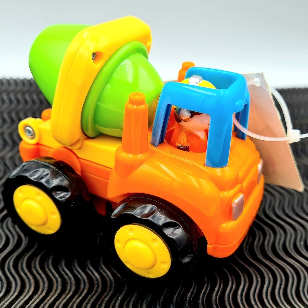 Nowe autko samochodzik z napędem do raczkowania - zabawki