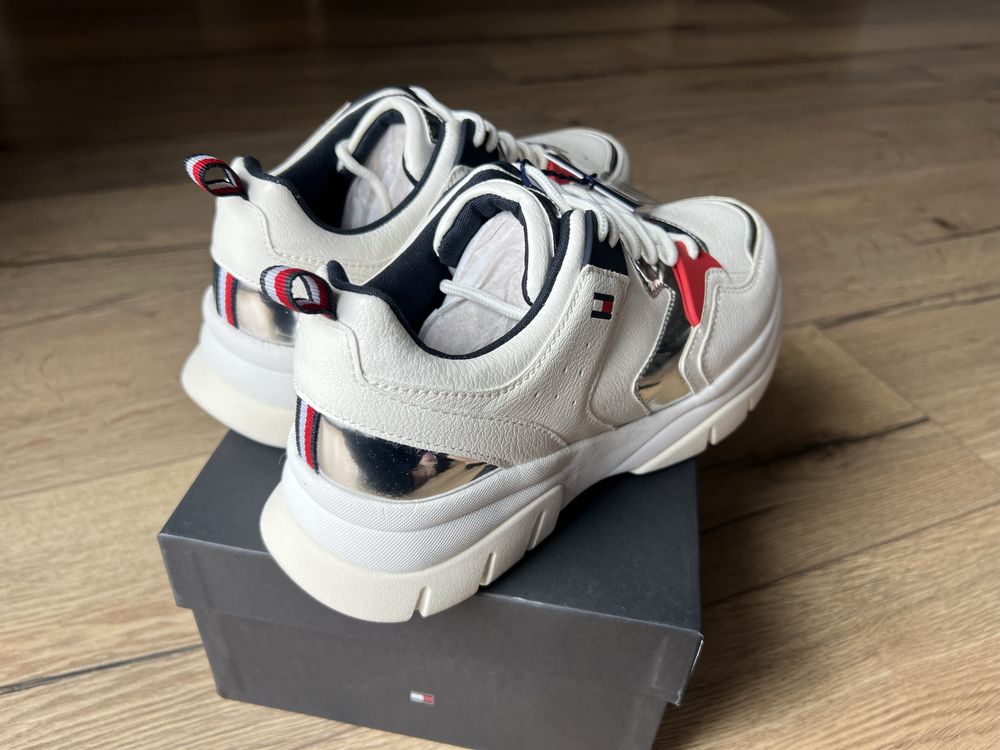 Nowe buty damskie Sneakersy Tommy Hilfiger