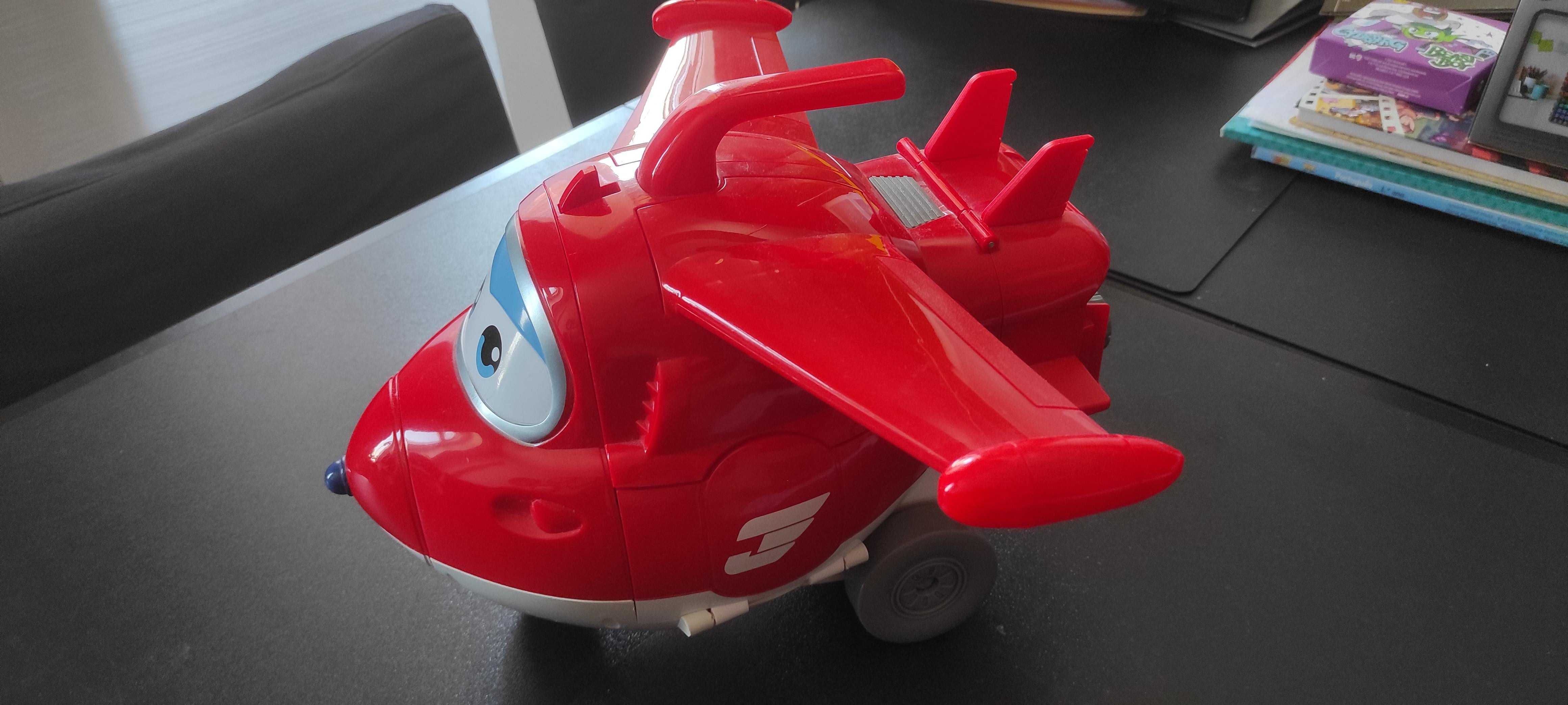 Avião SuperWings Jet