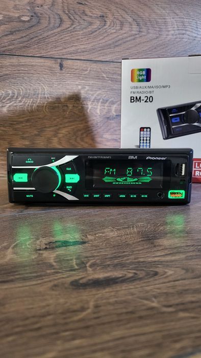 Bluetooth магнітола BM-20/USB/AUX/змінна підсвітка