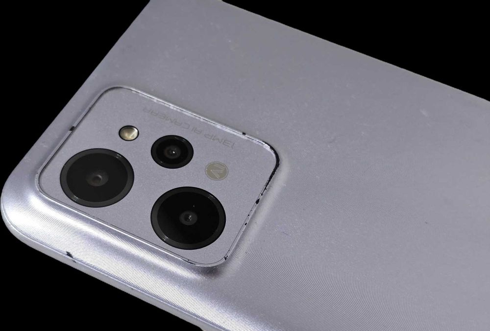 Smartfon realme C31 4 GB / 64 GB 4G (LTE) srebrny