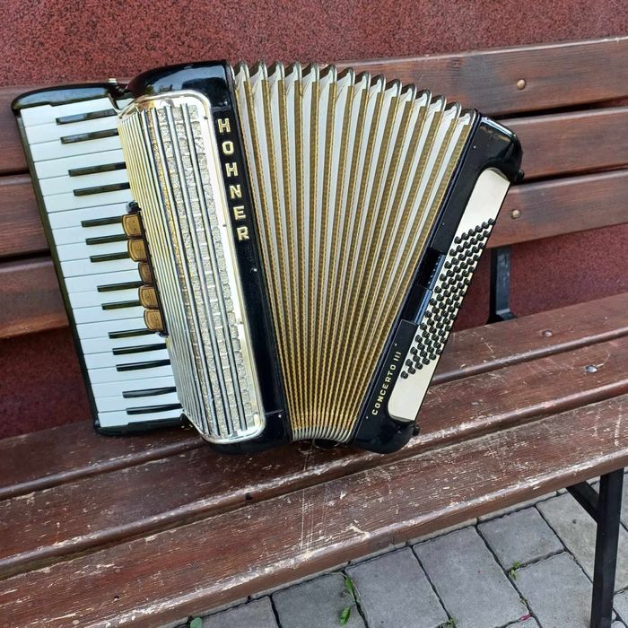 Akordeon Hohner Concerto 72 basy