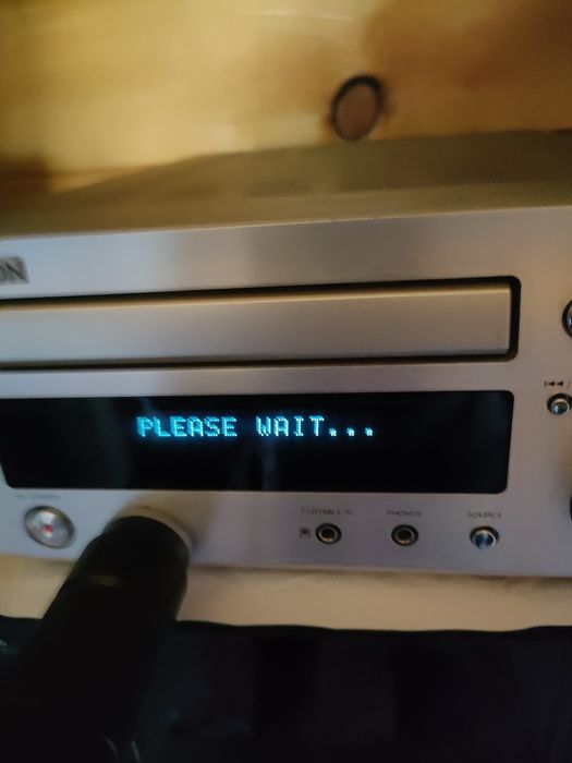 Amplituner CD Denon RCD-M37 DAB