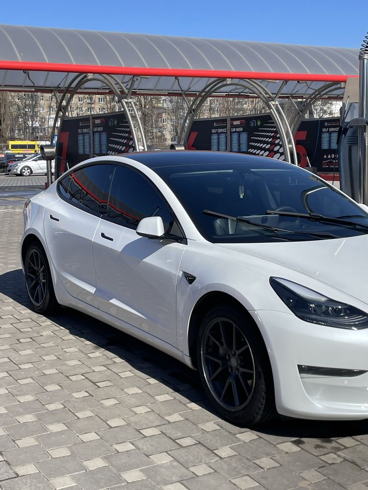 Tesla Model 3 Long Range (Dual Motor) 2021 рік