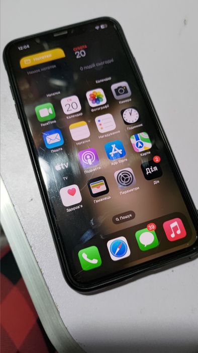 Iphone xs max 64gb, LG v40 6/64 гб