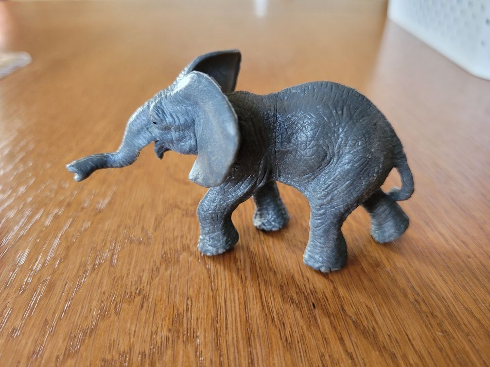 Figurka zwierzęta safari słoń