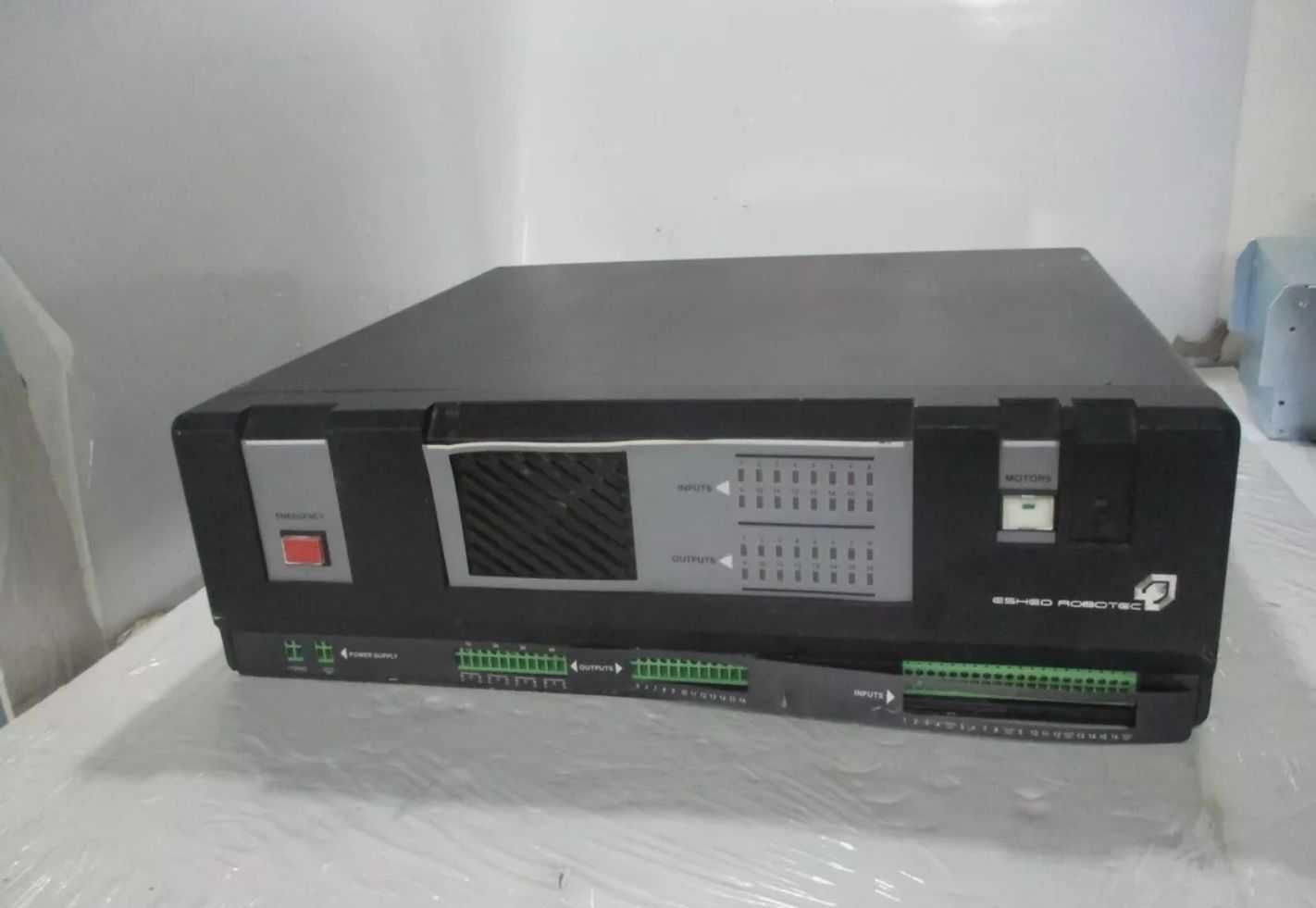 Controlador Eshed Robotec Scorbot-ER VII 220V 500W