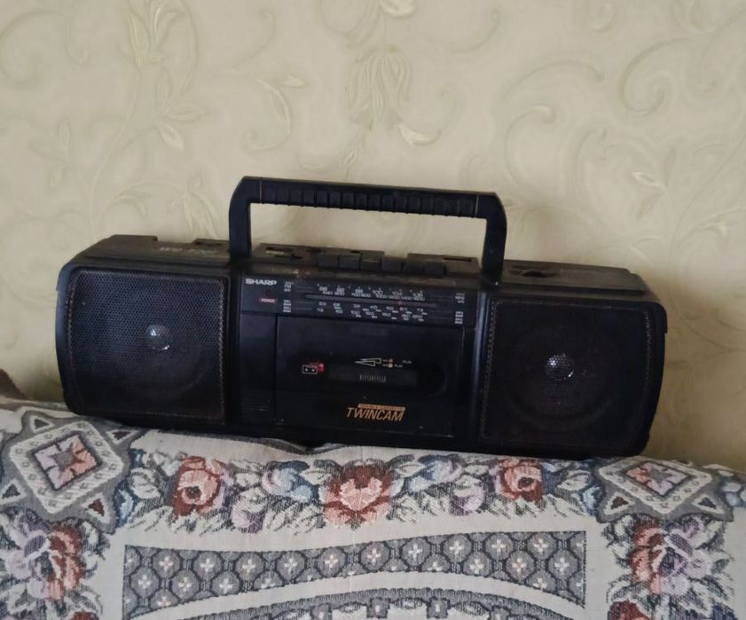 Японський магнітофон SHARP WQ-T201