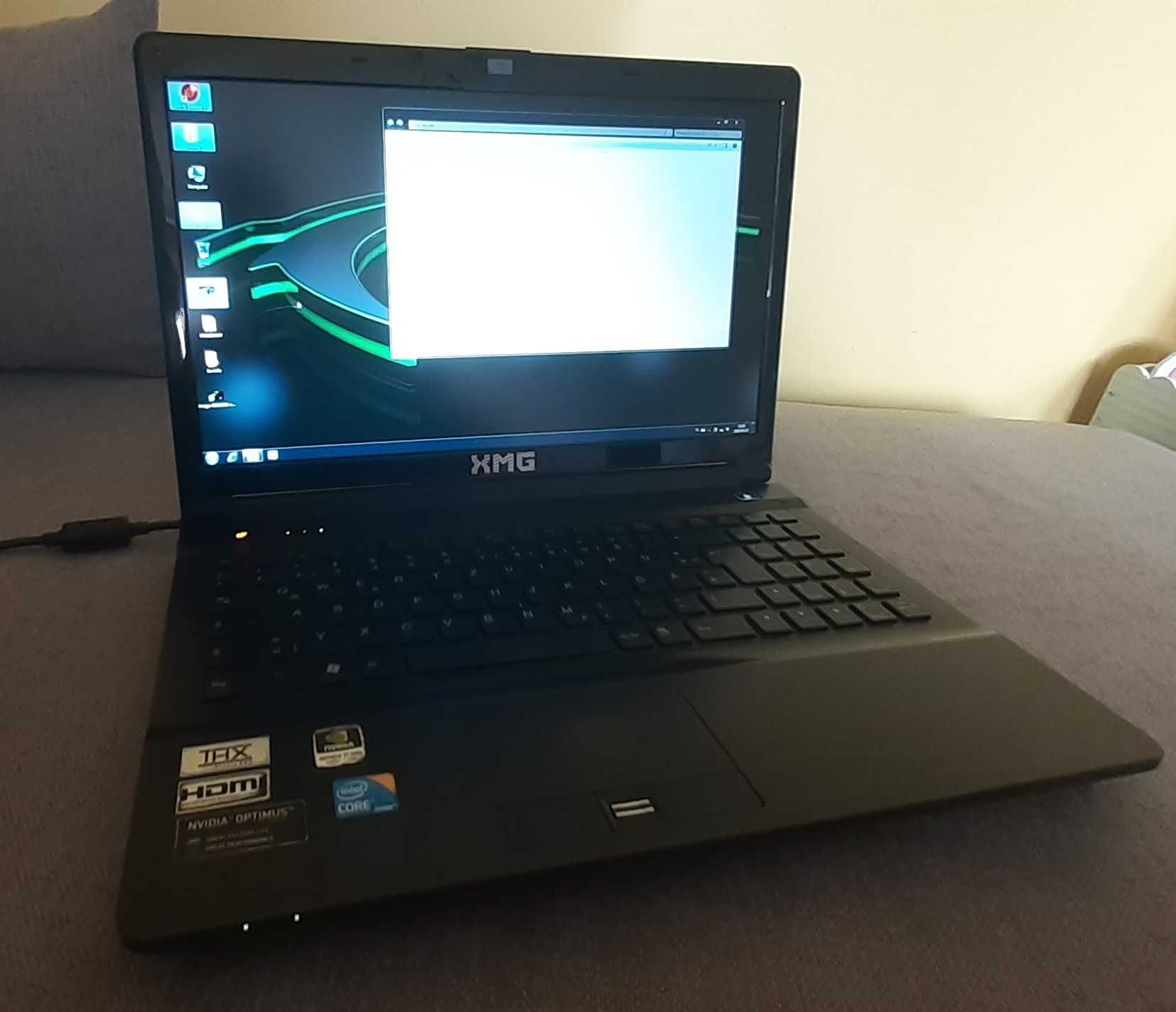 laptop 15.6 XMG działa NVidia