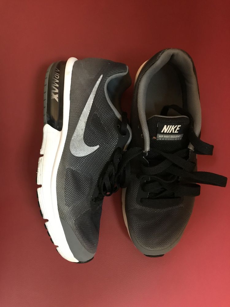 Kросівки Nike Air Max Sequent в розмірі 38