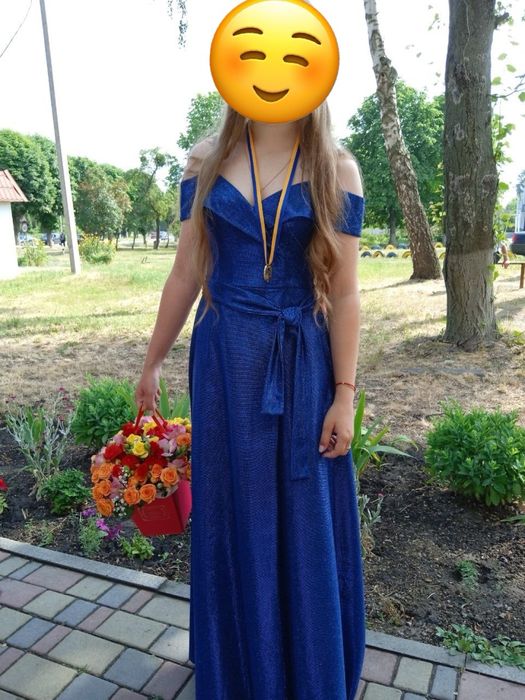 Продам випускну сукню