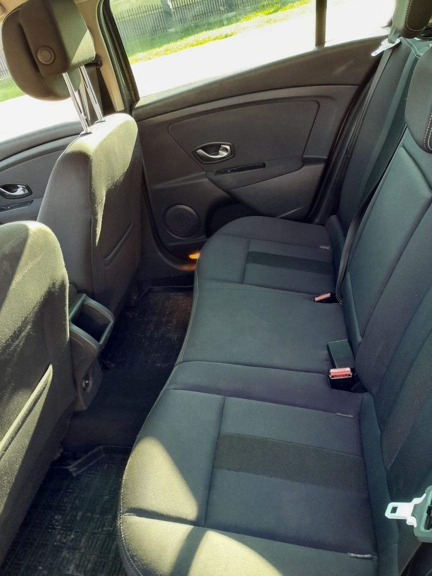 Sprzedam moje  prywatne Auto Reno Megan 3.