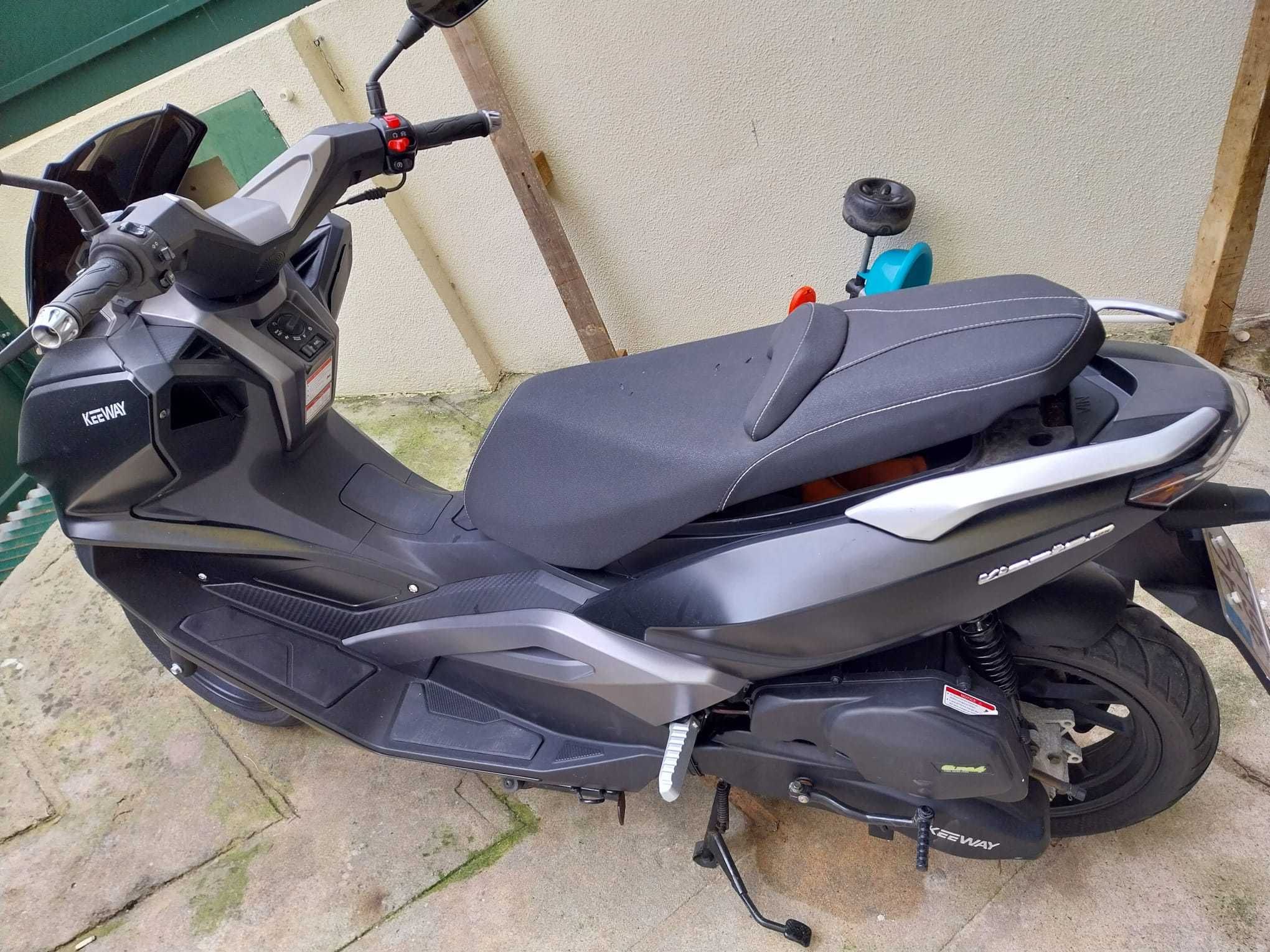 scooter 125cc como nova